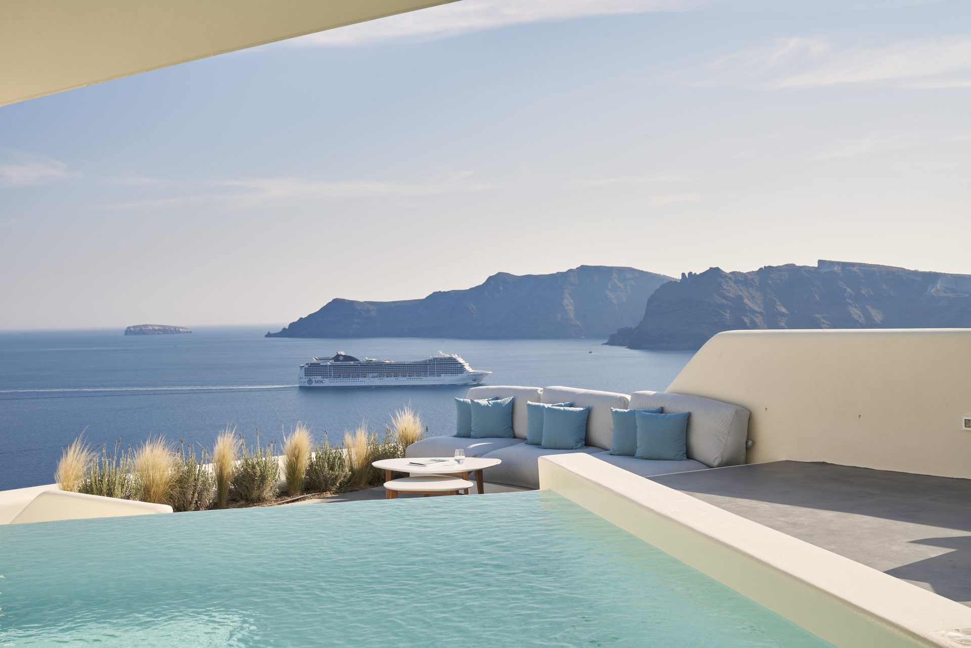 5 Most Romantic Luxury Hotels in Greece